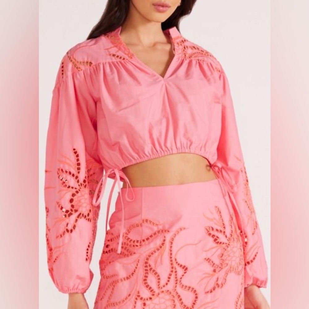 MINKPINK New with Tags! 
DARLA BRODERIE BLOUSE XS